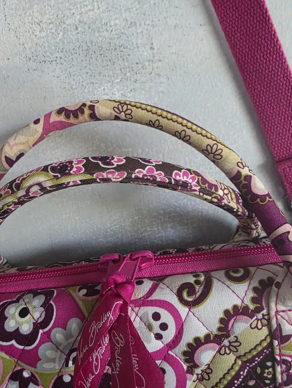 Very Berry Paisley Vera Bradley Quilted Cotton Hard Shell Laptop Messenger Bag